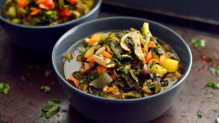Vegan Mushroom Kale Soup - Low Calorie, Low Carb - Rich Bitch Cooking Blog